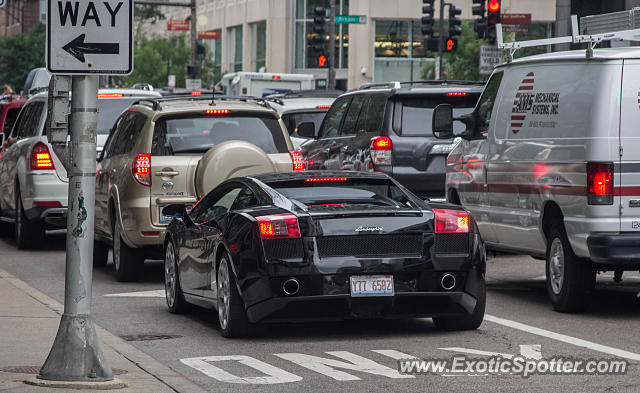 Lamborghini Gallardo spotted in Chicago, Illinois