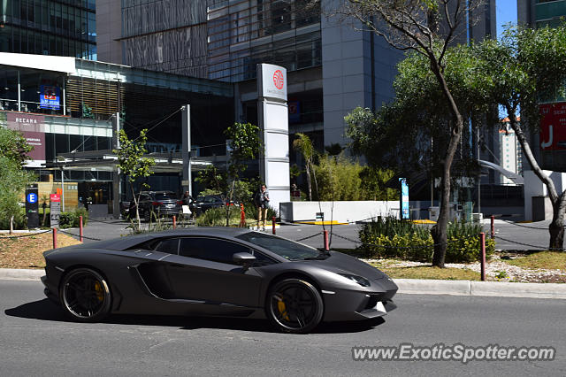 Lamborghini Aventador spotted in Mexico City, Mexico