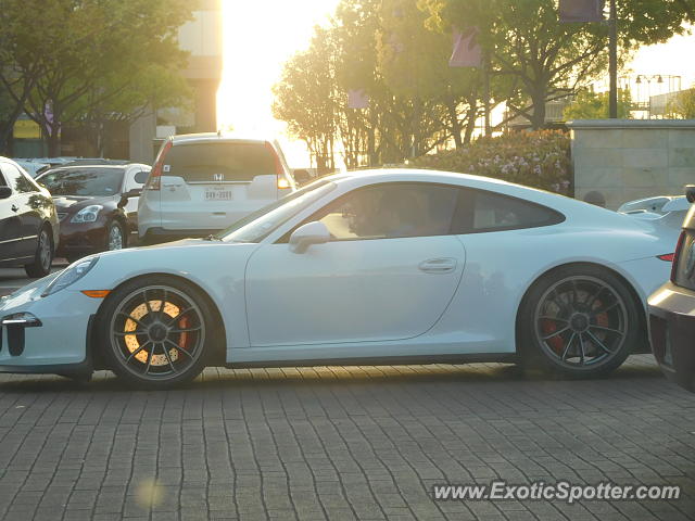 Porsche 911 GT3 spotted in Frisco, Texas