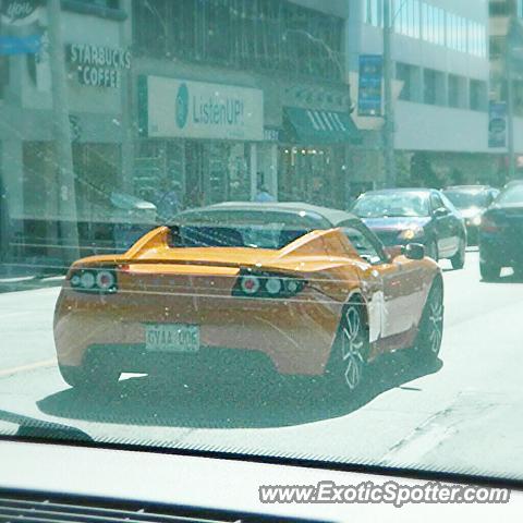 Tesla Roadster spotted in Toronto, Canada