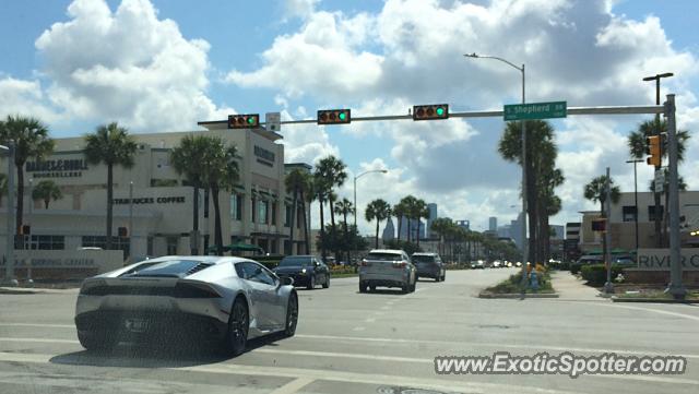 Lamborghini Huracan spotted in Houston, Texas