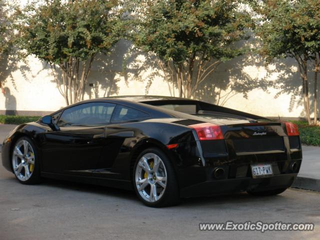 Lamborghini Gallardo spotted in Dallas, Texas