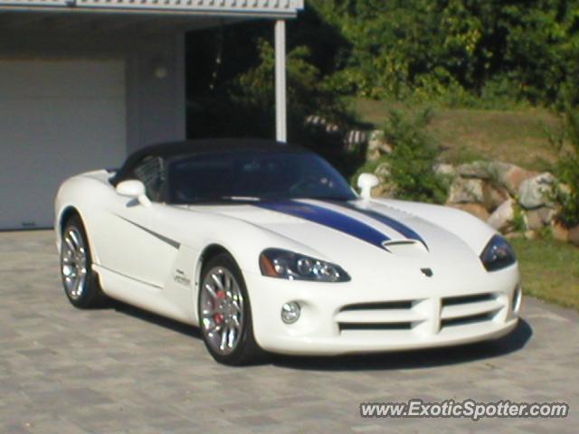 Dodge Viper spotted in Cape cod, Massachusetts