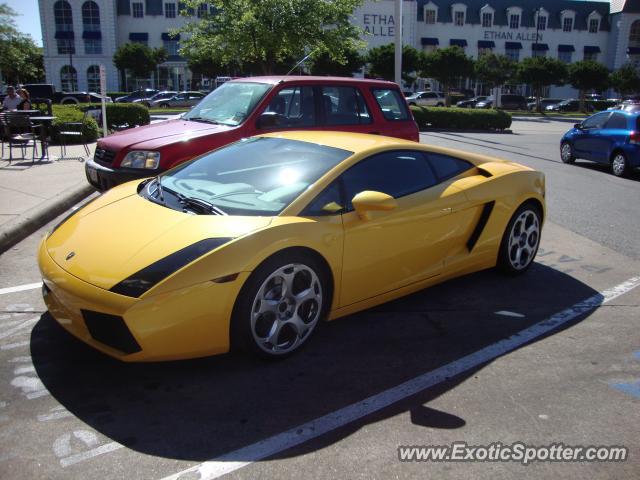 Lamborghini Gallardo spotted in Houston, Texas