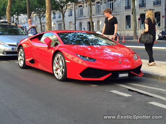 Lamborghini Huracan spotted in Paris, France