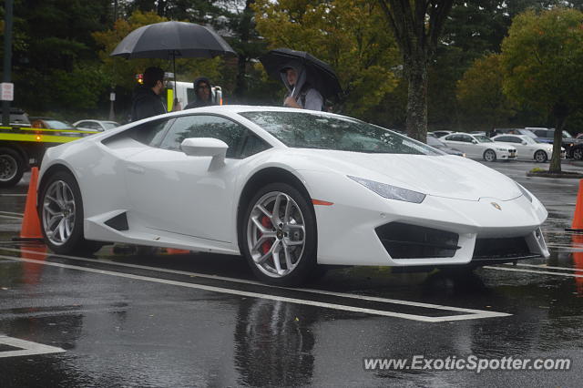 Lamborghini Huracan spotted in Manhasset, New York