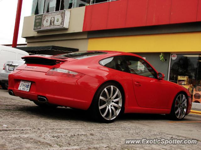 Porsche 911 spotted in Guadalajara, Mexico