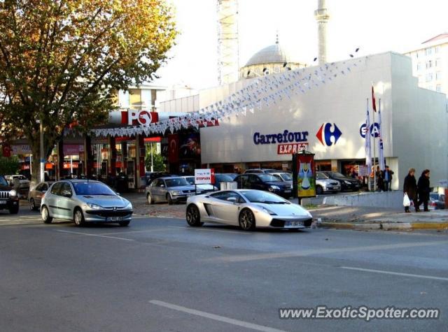 Lamborghini Gallardo spotted in Istanbul, Turkey