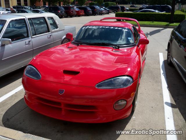 Dodge Viper spotted in Houston, Texas