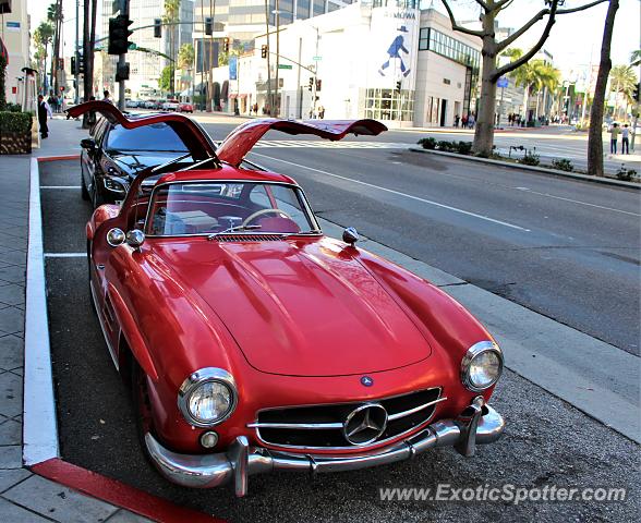 Mercedes 300SL spotted in Beverly Hills, California