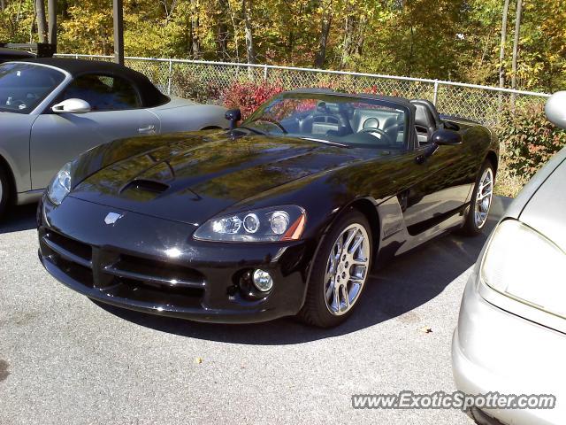 Dodge Viper spotted in Baltimore, Maryland