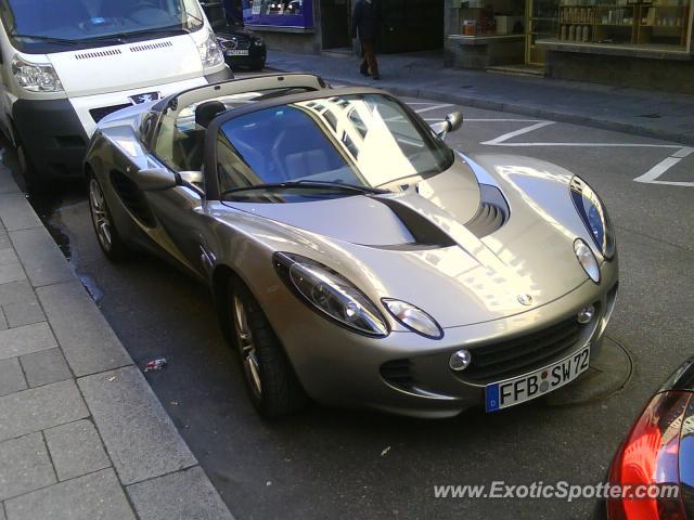 Lotus Elise spotted in Munich, Germany