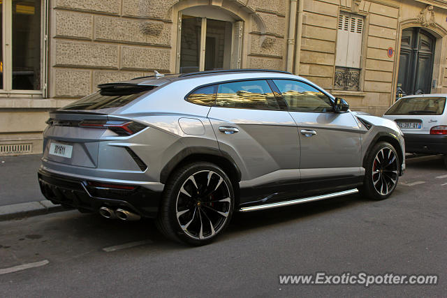 Lamborghini Urus spotted in Paris, France