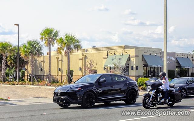 Lamborghini Urus spotted in Jacksonville, Florida