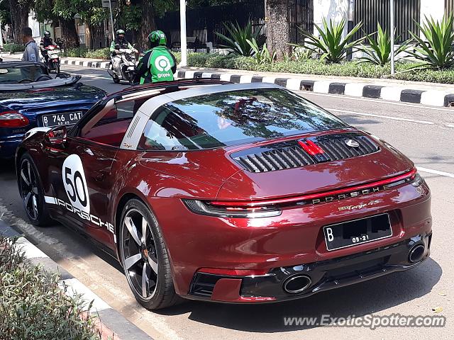 Porsche 911 spotted in Jakarta, Indonesia