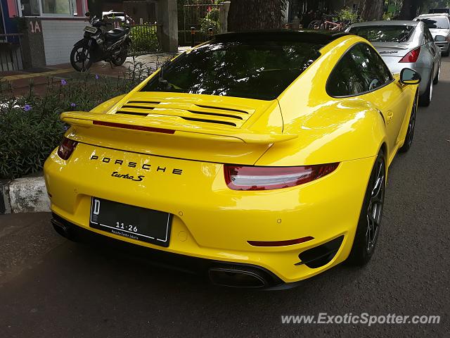 Porsche 911 Turbo spotted in Jakarta, Indonesia