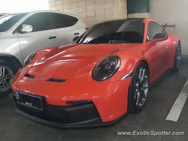 Porsche 911 GT3 spotted in Jakarta, Indonesia