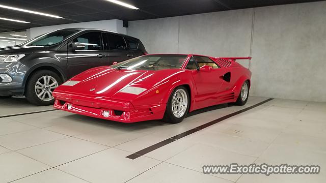 Lamborghini Countach spotted in Auckland, New Zealand