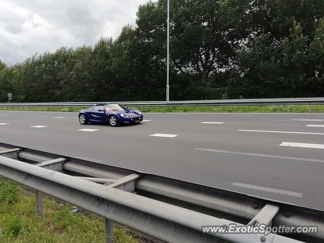 Lotus Elise spotted in Papendrecht, Netherlands