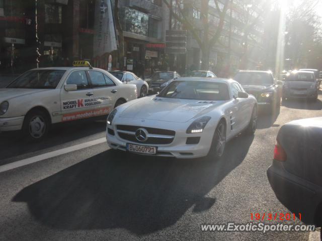 Mercedes SLS AMG spotted in Berlin, Germany