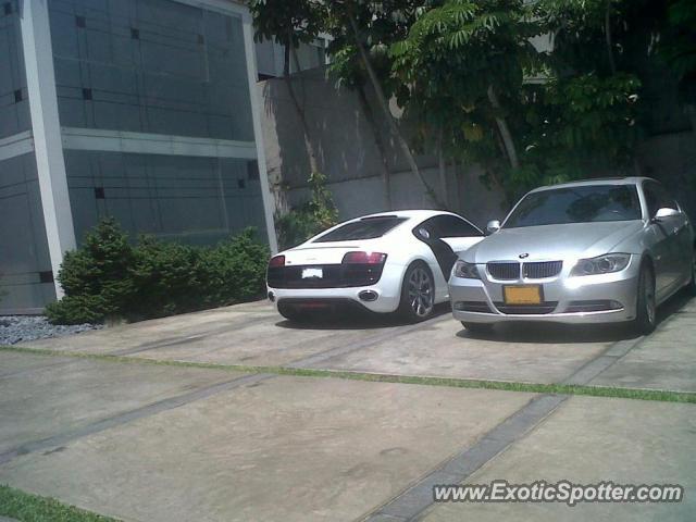 Audi R8 spotted in Lima, Peru