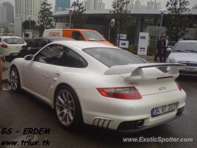 Porsche 911 GT2 spotted in Istanbul, Turkey