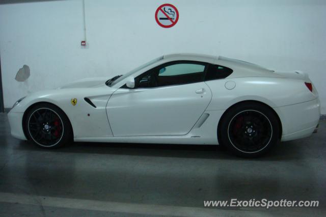 Ferrari 599GTB spotted in Beijing, China