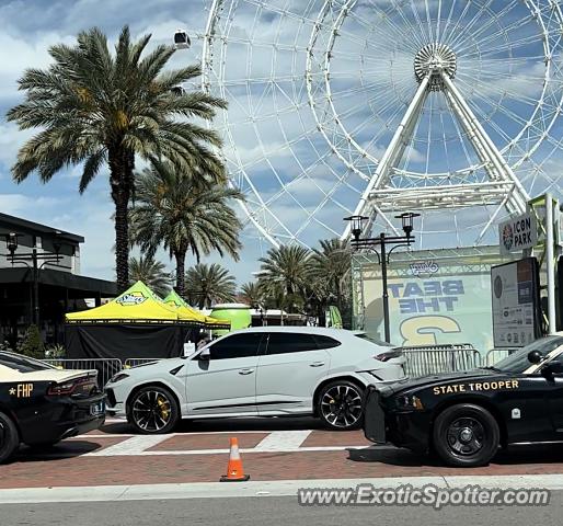 Lamborghini Urus spotted in Orlando, Florida