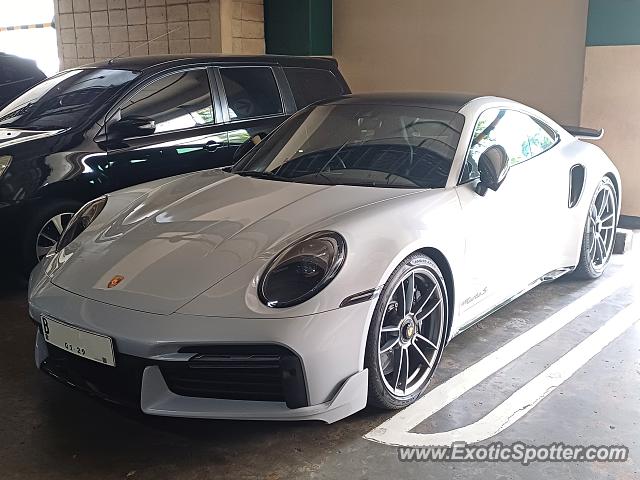 Porsche 911 Turbo spotted in Jakarta, Indonesia