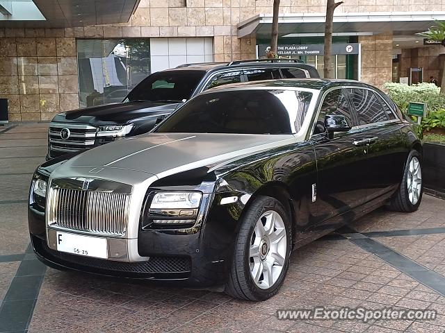 Rolls-Royce Ghost spotted in Jakarta, Indonesia