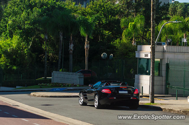 Mercedes SLR spotted in Curitiba, PR, Brazil