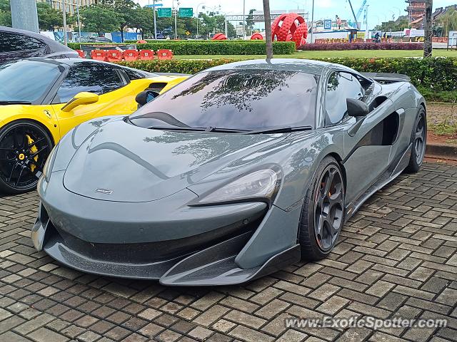 Mclaren 600LT spotted in Jakarta, Indonesia