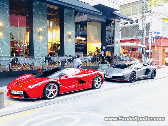 Ferrari LaFerrari spotted in Séoul, South Korea