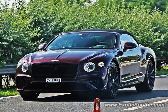 Bentley Continental spotted in Tatabánya, Hungary