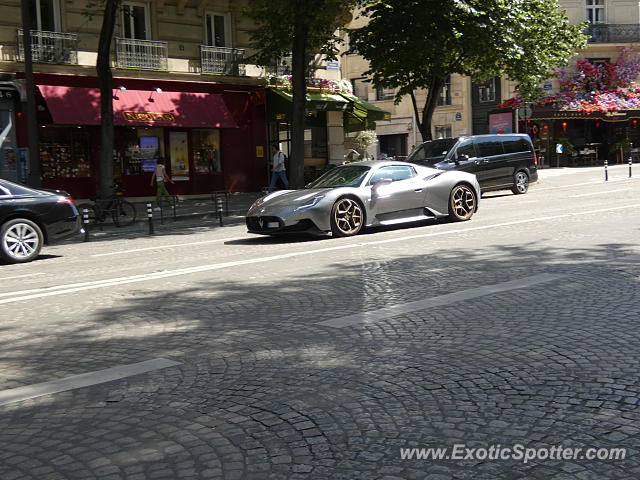 Maserati MC12 spotted in Paris, France