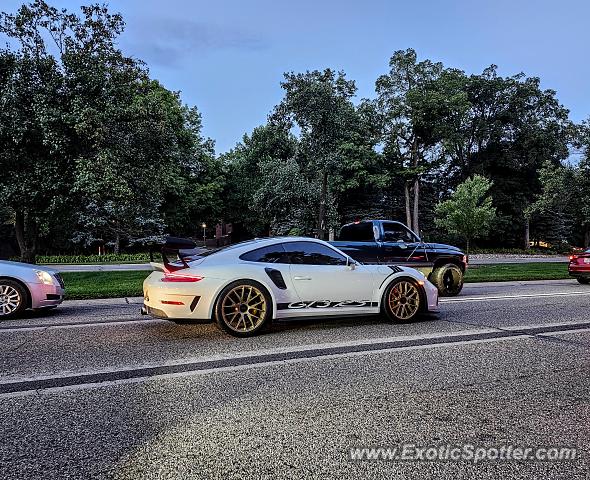 Porsche 911 GT3 spotted in Birmingham, Michigan