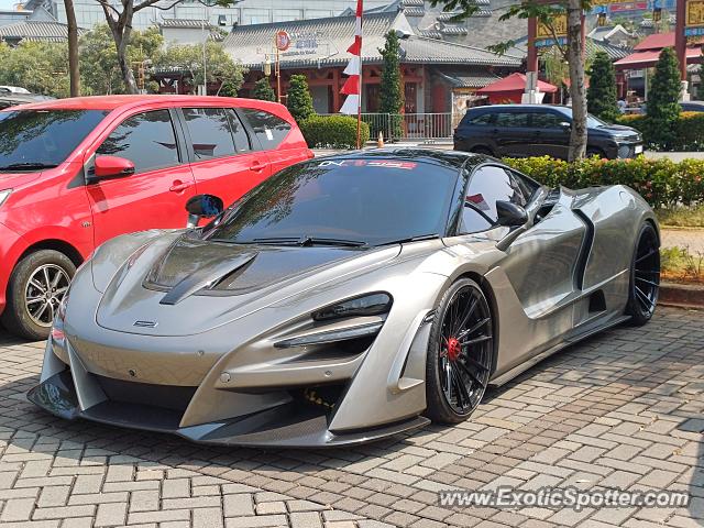 Mclaren 720S spotted in Jakarta, Indonesia