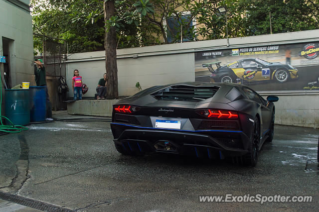 Lamborghini Aventador spotted in São Paulo, SP, Brazil