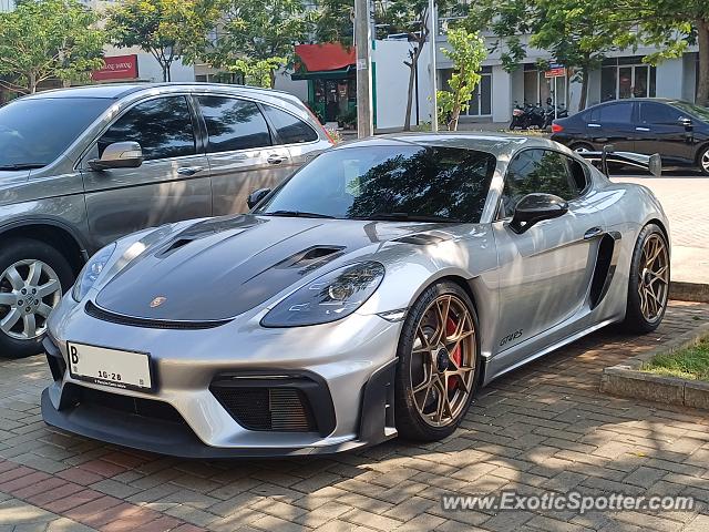 Porsche Cayman GT4 spotted in Jakarta, Indonesia