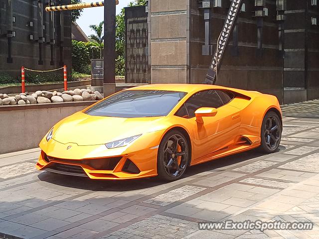 Lamborghini Huracan spotted in Jakarta, Indonesia