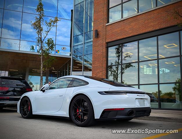 Porsche 911 spotted in Green Bay, Wisconsin