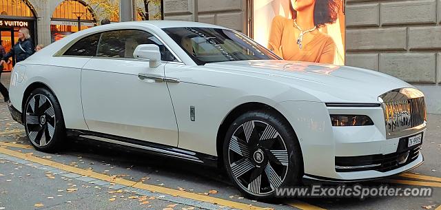 Rolls-Royce Wraith spotted in Zürich, Switzerland