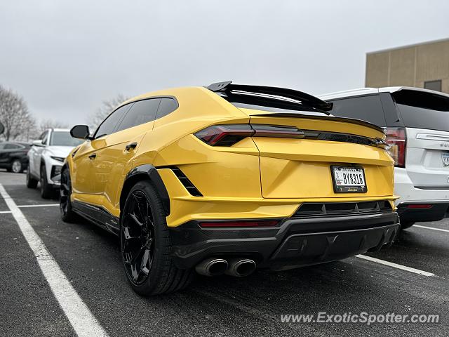 Lamborghini Urus spotted in Noblesville, Indiana