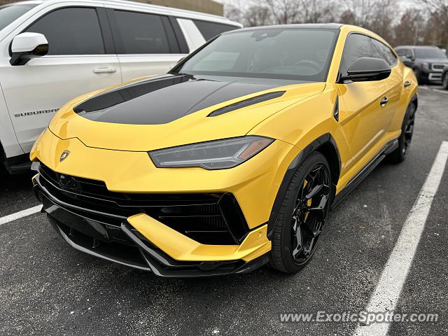 Lamborghini Urus spotted in Noblesville, Indiana