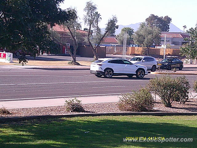 Lamborghini Urus spotted in Scottsdale, Arizona