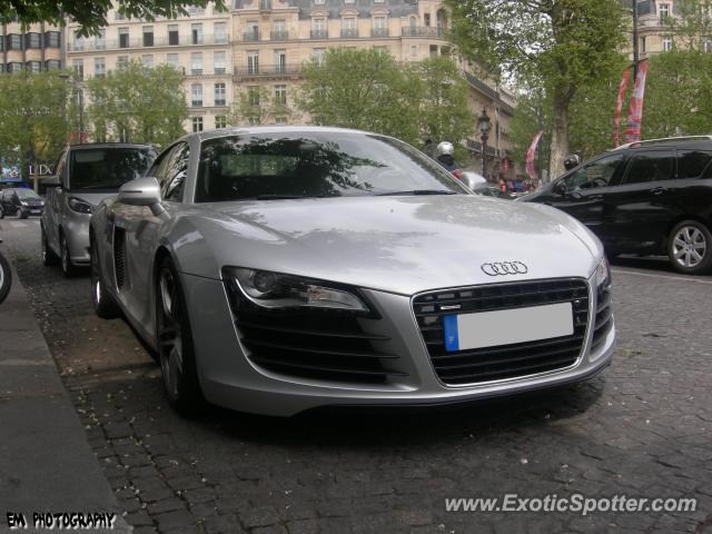 Audi R8 spotted in Paris, France