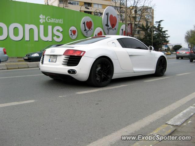 Audi R8 spotted in Istanbul, Turkey