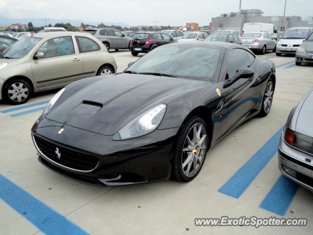 Ferrari California spotted in Rome, Italy