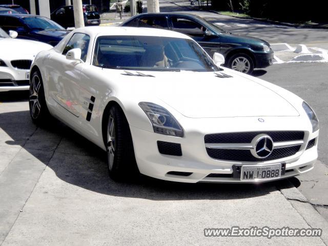 Mercedes SLS AMG spotted in São Paulo, Brazil