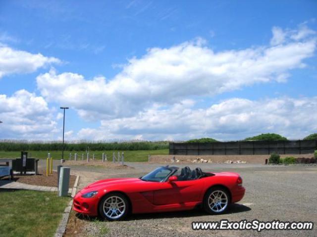 Dodge Viper spotted in Guilford, Connecticut